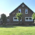 1 Nordsee Gulfhof Dornum - Mit Grossem Garten